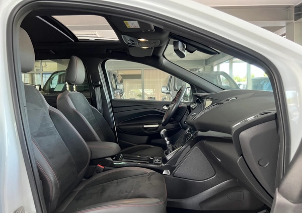 Ford Kuga cena 88800 przebieg: 79000, rok produkcji 2018 z Tychy małe 562